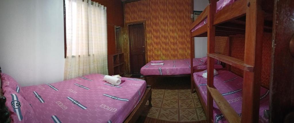 Victoria Guest House and Cottages photo