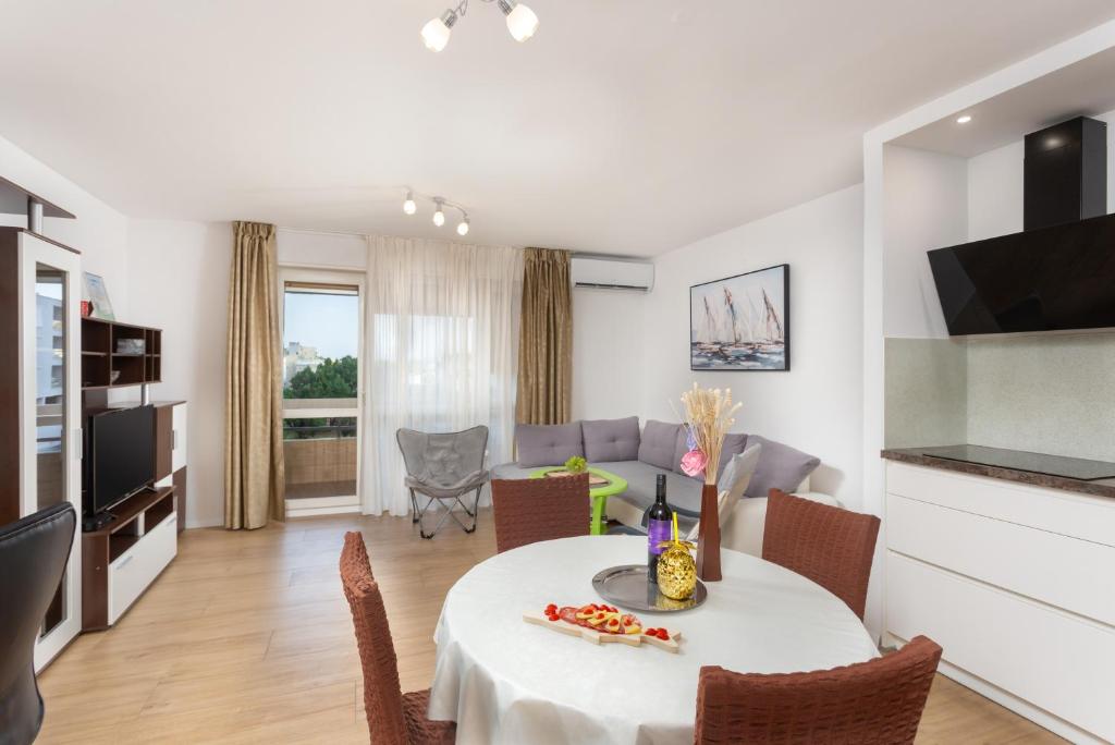 Apartman Oaza, Omiš