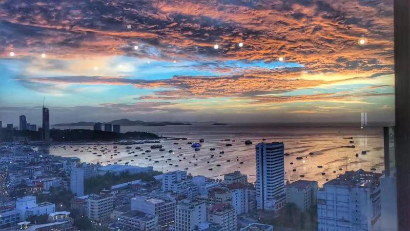 THE BASE CENTRAL PATTAYA, Pattaya Central