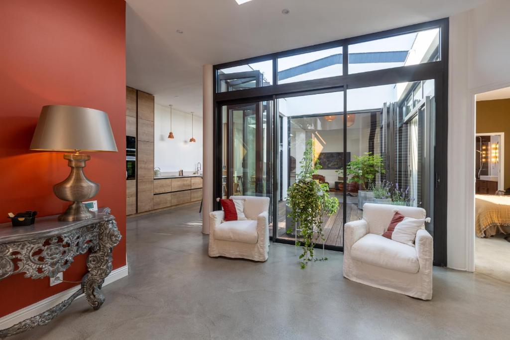 Loft lumineux haut de gamme avec patio privé - 1