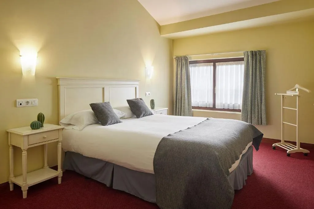 IRAIPE Ongi Hotel Auto Check-in，位于奥尼亚特的酒店