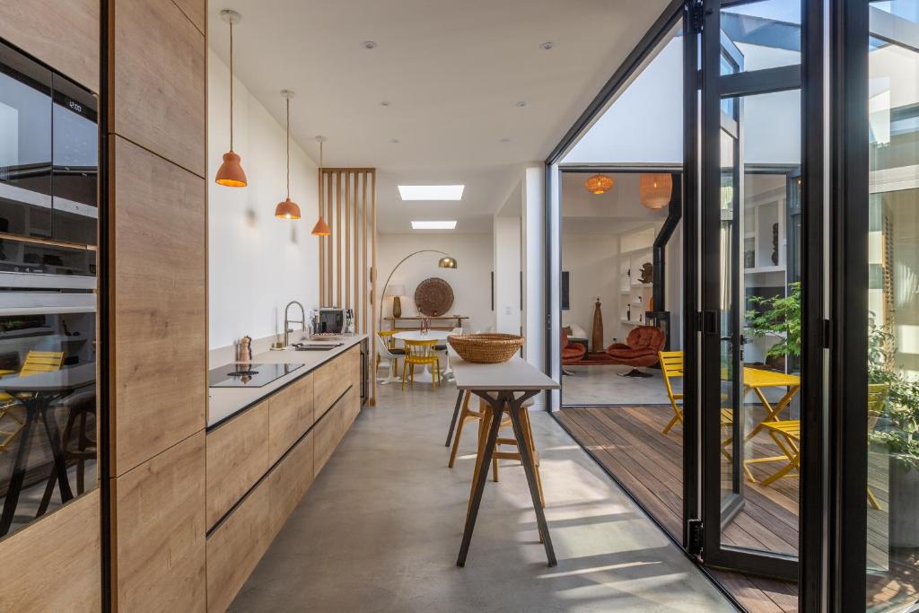 Loft lumineux haut de gamme avec patio privé - 2