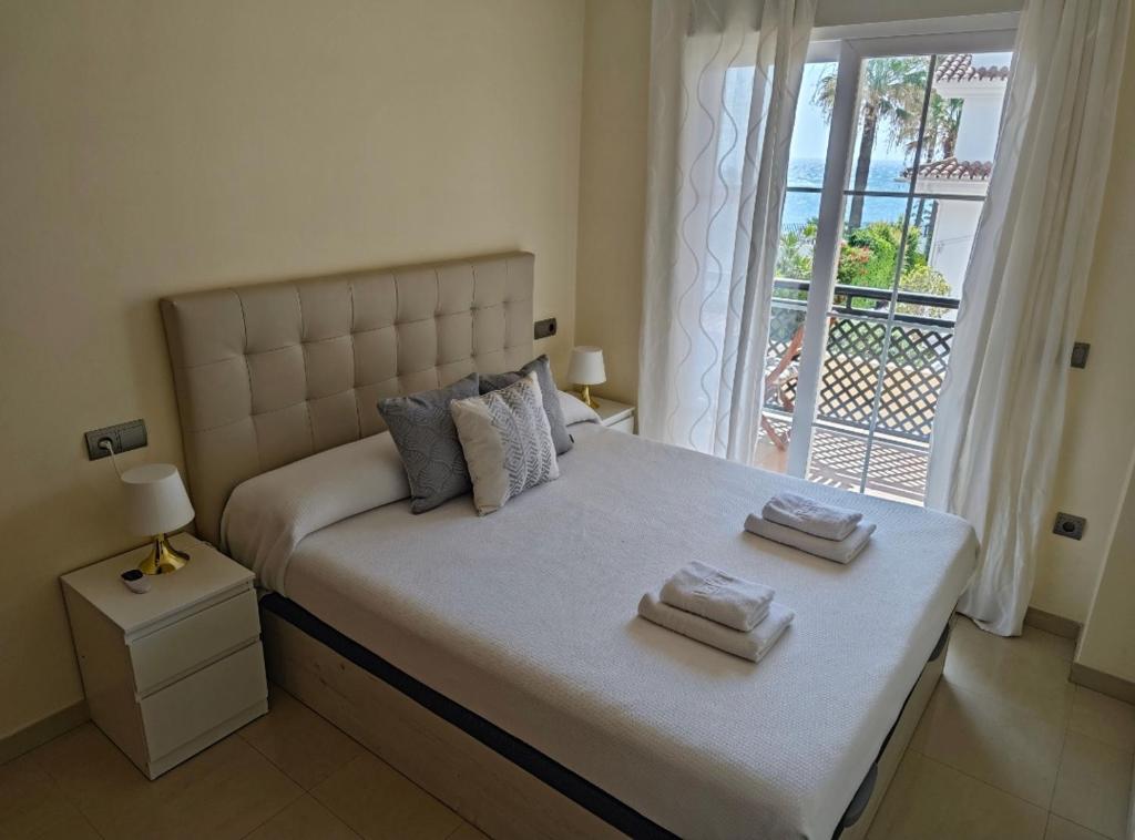 Benalmadena Beach Apartamento con Vistas al mar y Parking Privado Incluido - 3
