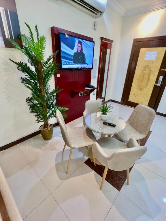 ركن الانوار للشقق المخدومة, Riad