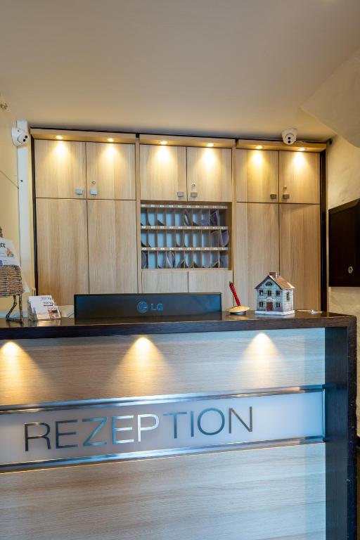 フロント・ロビー