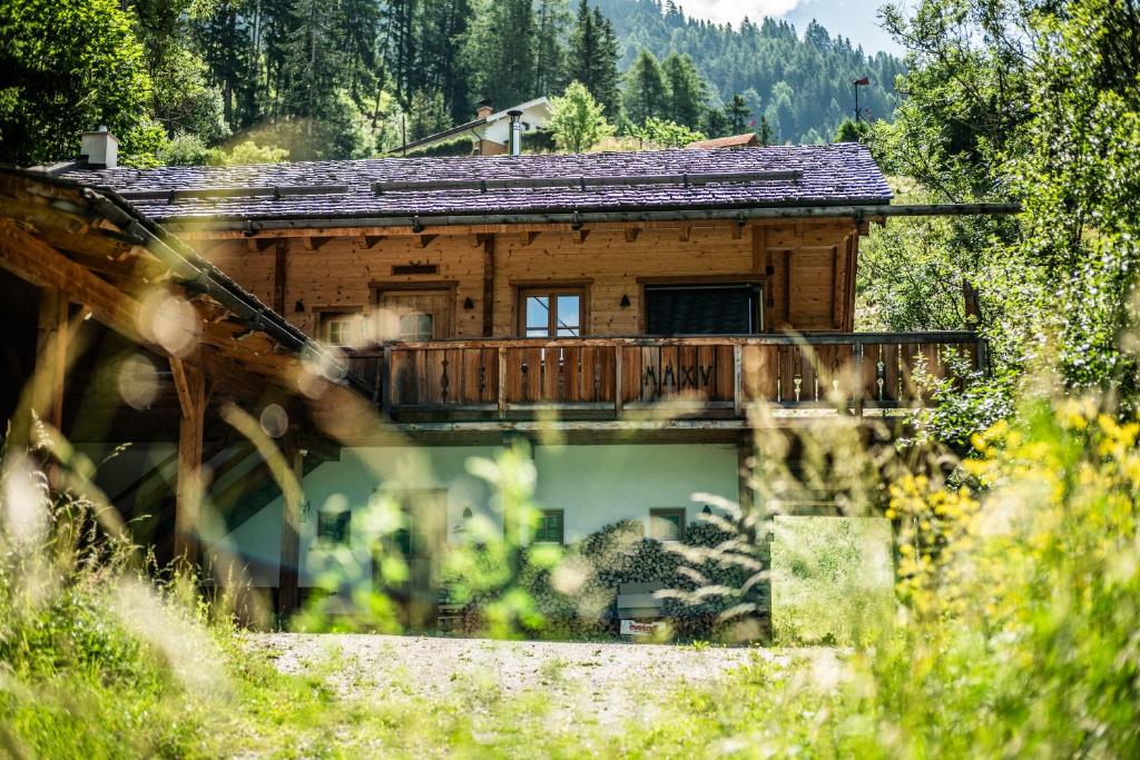 Exklusives Chalet in Alleinlage mit privatem Saunahaus - 2