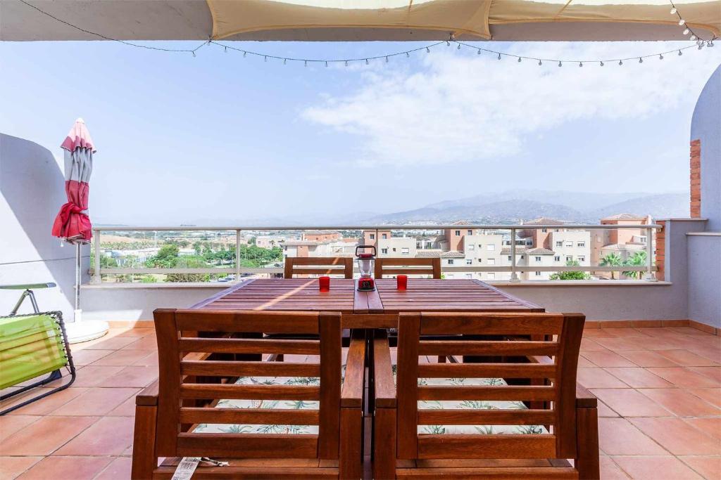 A&N Sunny Penthouse with Terrace & Pool Torre del Mar - 2