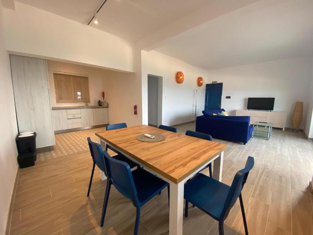 Beachfront Sliema Apartment, Sliema