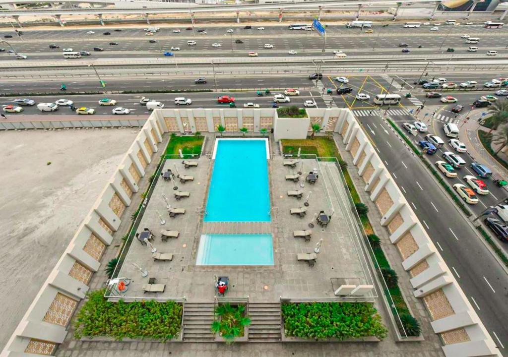 Brand New! studio in the heart of Dubai Marina - YRW photo