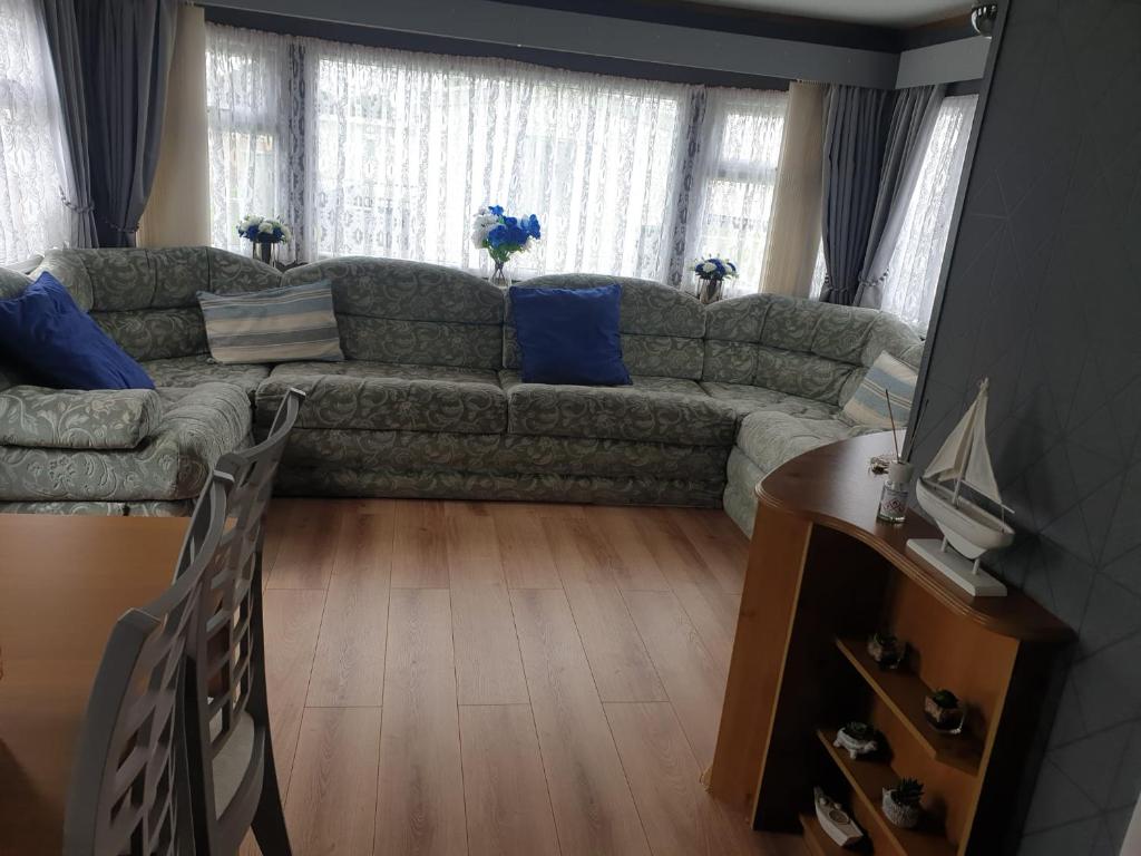 2 bed 37 highbury ingoldmells skegness caravan, Skegness