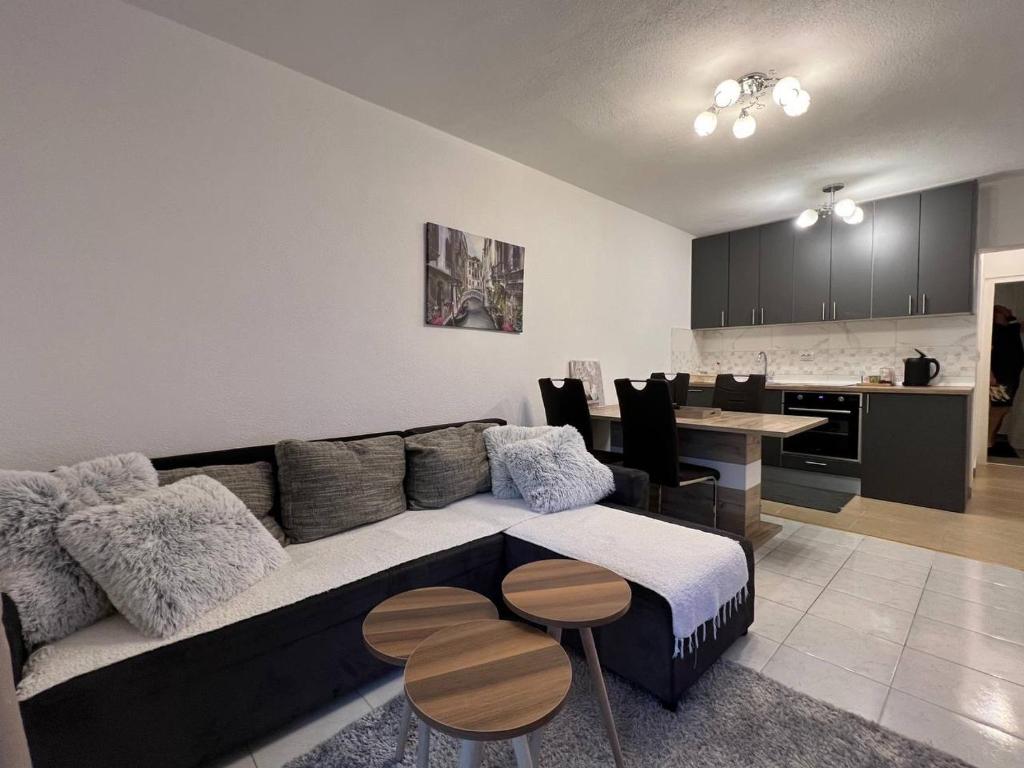 Apartmani Komatina Đenovići 2, Herceg Novi