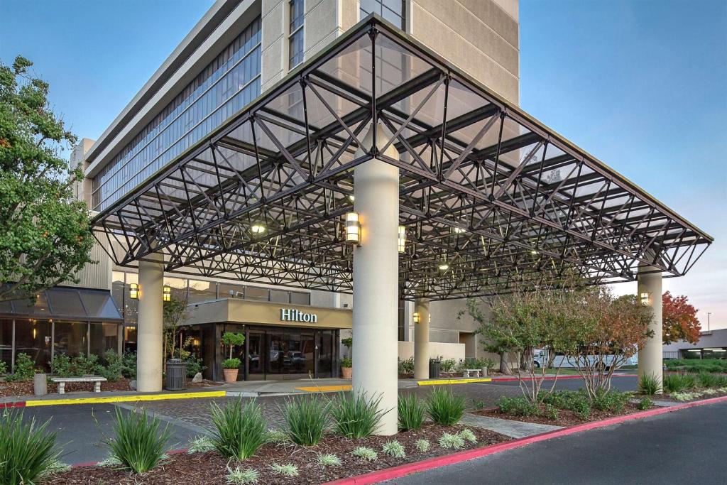 Hilton Sacramento Arden West photo
