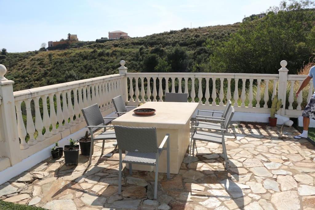Blue Mountain Villa in Mijas, Malaga - 5