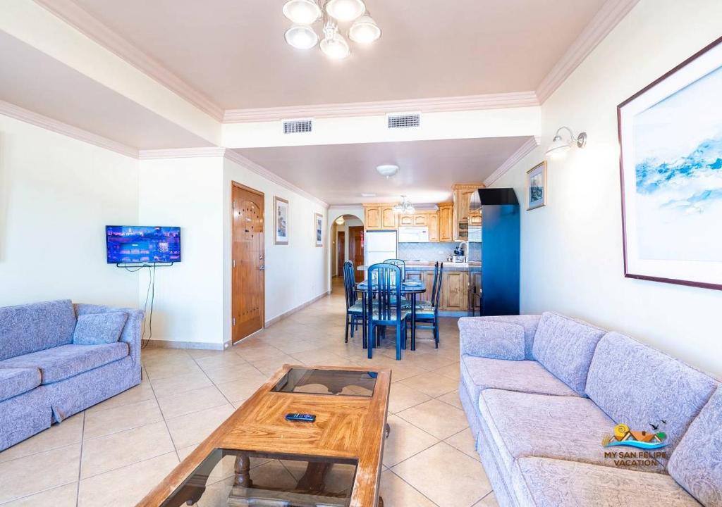 Incredible Beach side complex home Jerry`s Beach Club condo 4 - 4