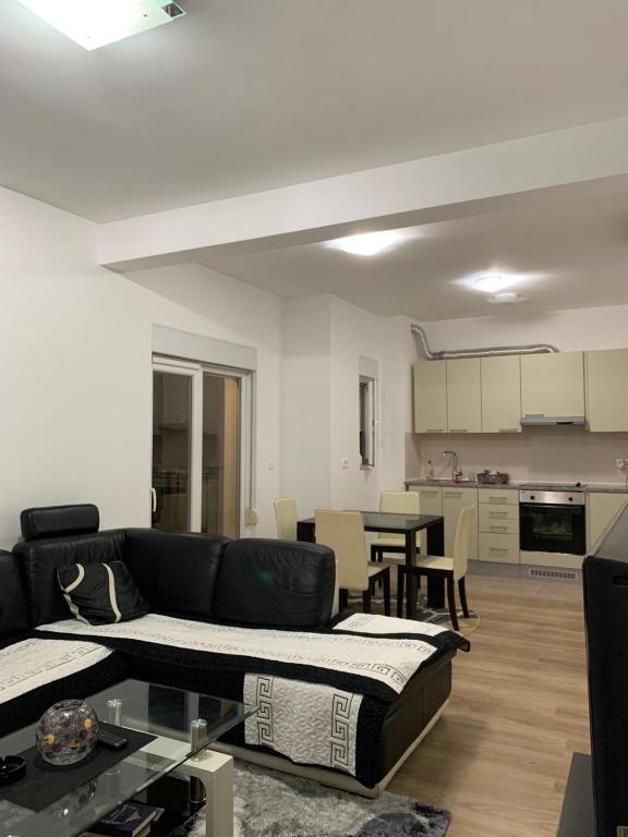 Apartman Bečići-Budva - 1