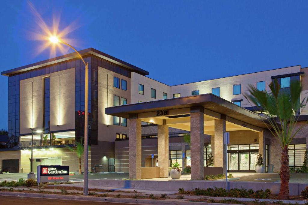Hilton Garden Inn Irvine Orange County Airport photo