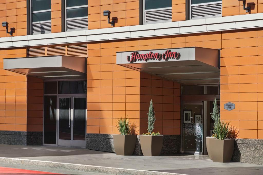 Hampton Inn San Francisco Downtown Convention Center photo