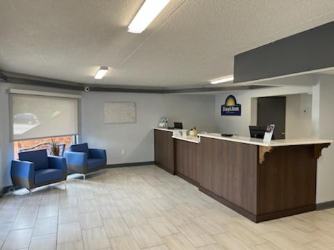 Days Inn by Wyndham Farmville photo
