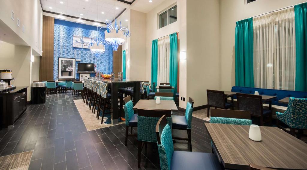 Lobby, Hampton Inn & Suites Orlando at Seaworld in Orlando (FL)