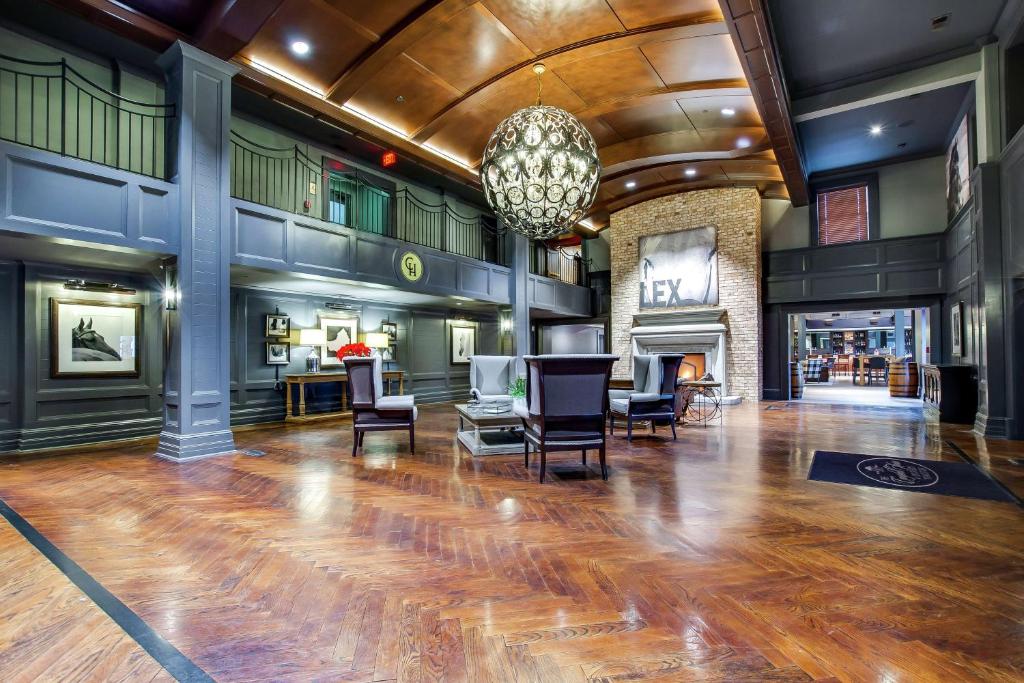 The Campbell House Lexington, Curio Collection by Hilton フロント・ロビー