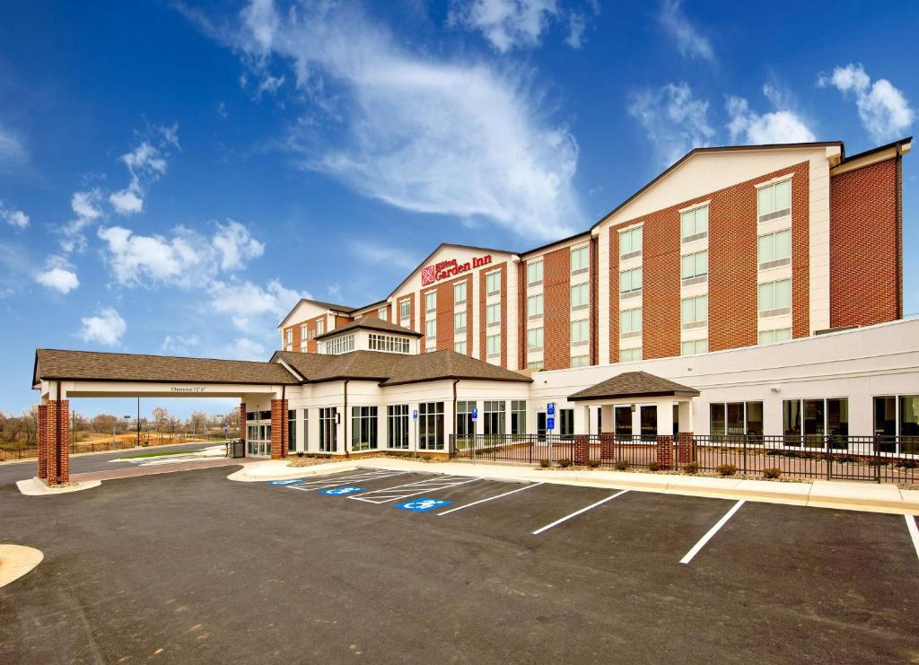 Hilton Garden Inn Martinsburg photo