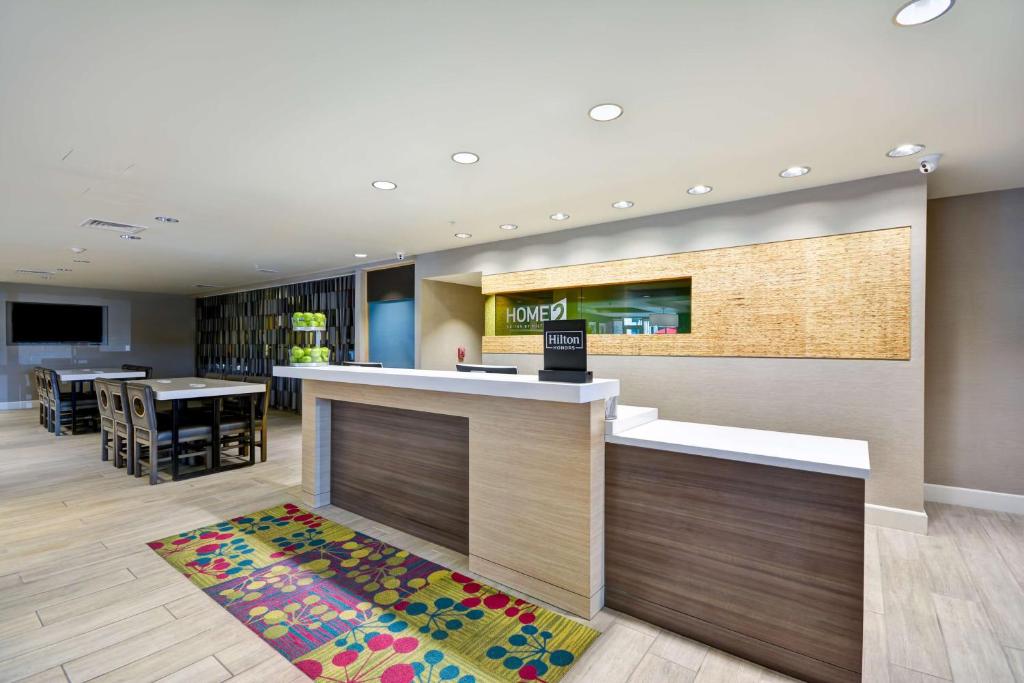 Lobby, Home2 Suites by Hilton Livermore in Livermore (CA)