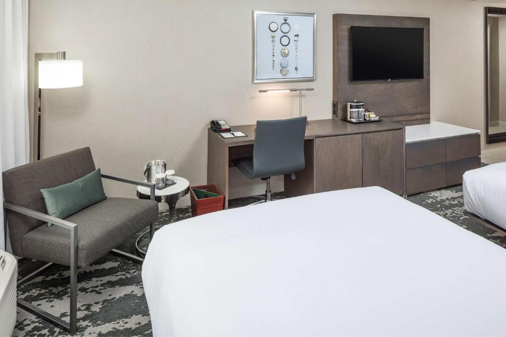 Boston DoubleTree by Hilton Boston Logan Airport Chelsea Additional