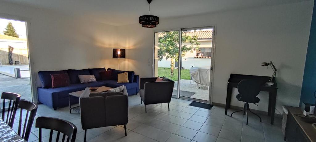 2 Maisons de 3 et 2 chambres avec grande piscine commune - 5
