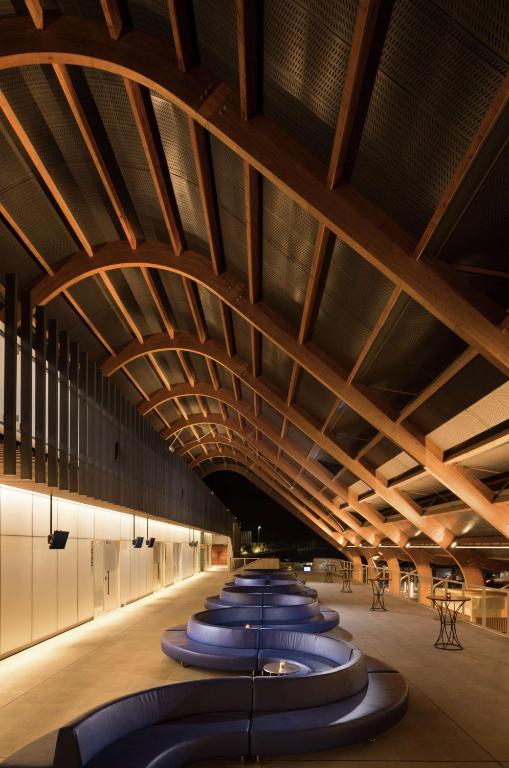 会議室 / ダンスホール