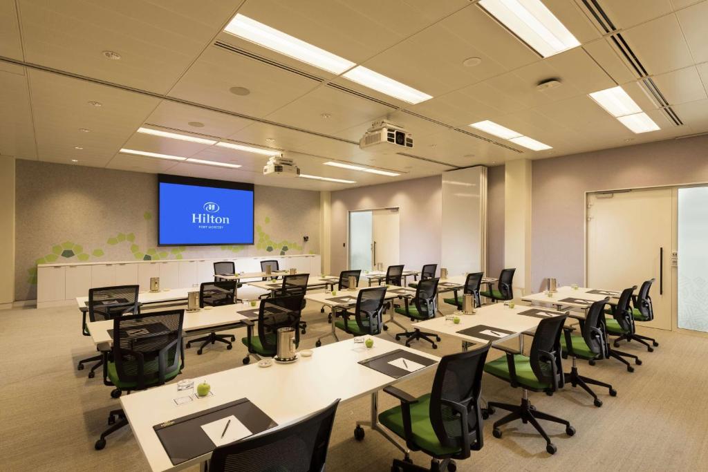 会議室 / ダンスホール