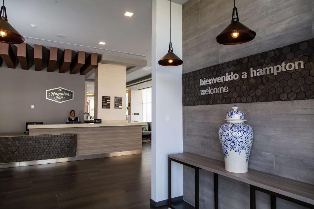 Hampton Inn & Suites by Hilton Puebla photo