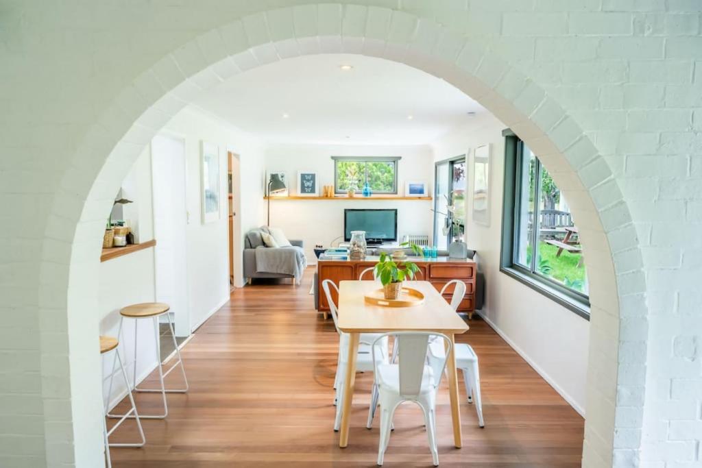 Araluen, Culburra Beach