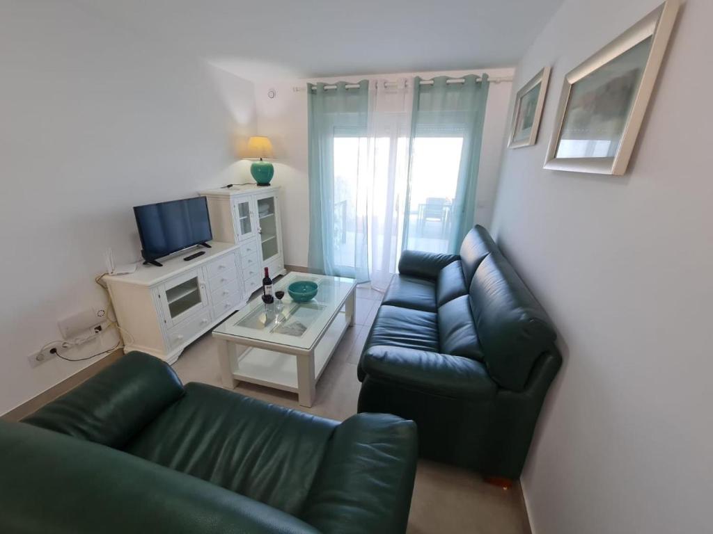 REF. 70 APARTAMENTO EN URBANIZACIÓN PONIENTE - 4