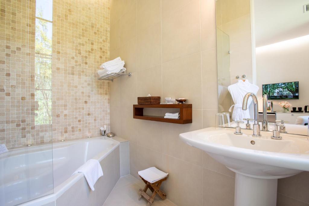 Hotel Château Des Alpilles - 5