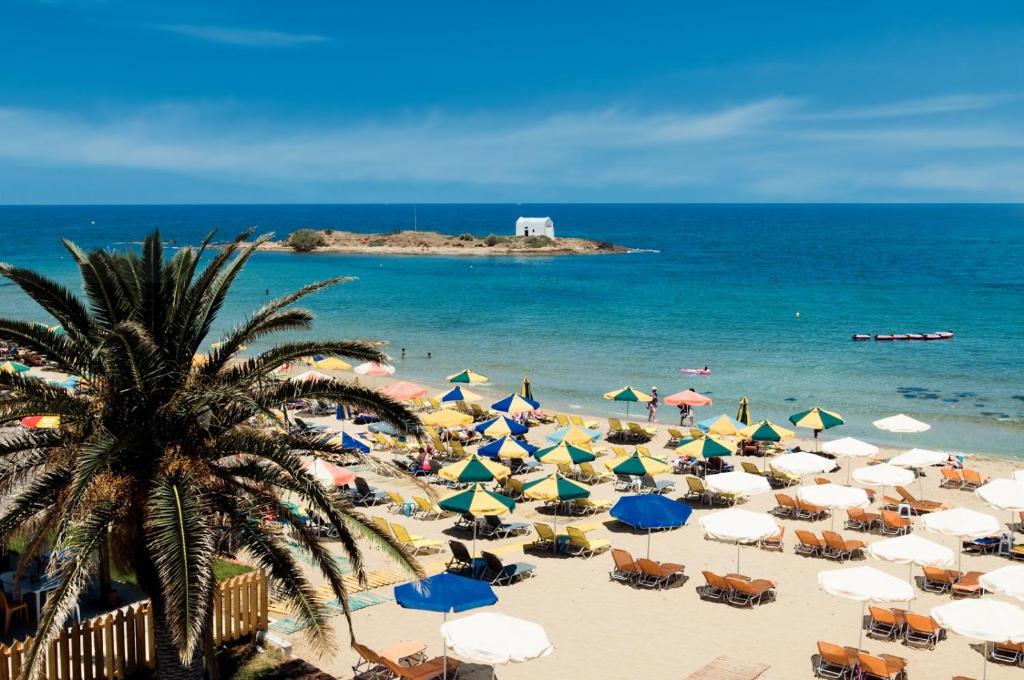 Despina Aparthotel by Philoxenia Hotel & SPA — Beach in Malia