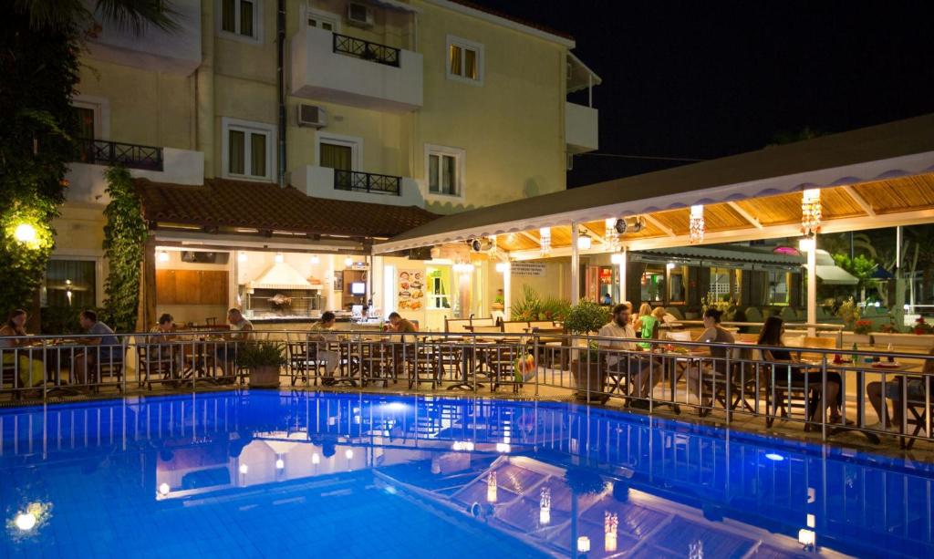 Despina Aparthotel by Philoxenia Hotel & SPA — Restaurant & bars in Malia