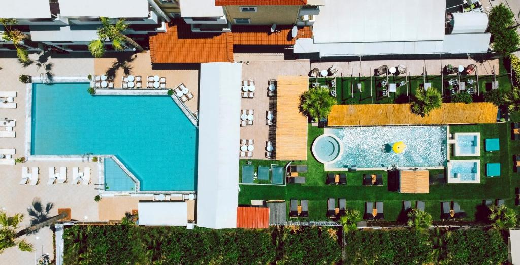 Despina Aparthotel by Philoxenia Hotel & SPA — Swimming pool in Malia