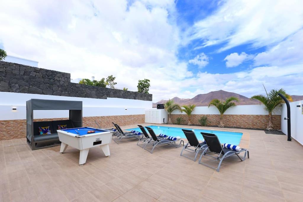 Bella, modern 4 bed Playa Blanca, Playa Blanca