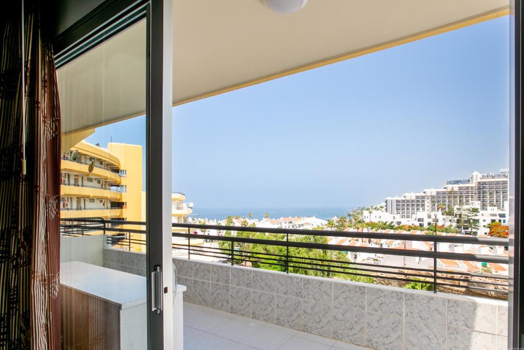 Fabulous new 2 bedroom apartment in Costa Adeje - 1