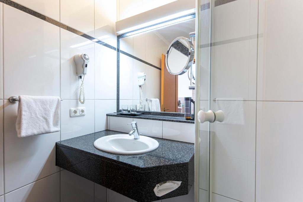 ACHAT Hotel Lohr am Main photo