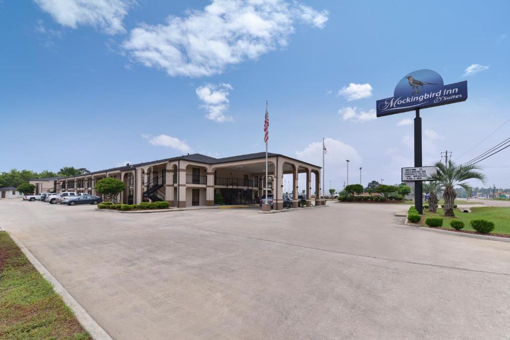 Mockingbird Inn & Suites Photo 24