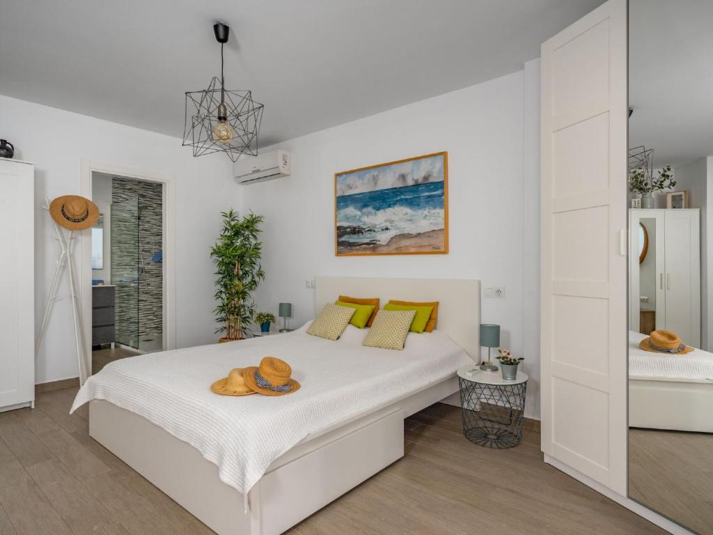 Apartment Duquesa de España by Interhome - 3