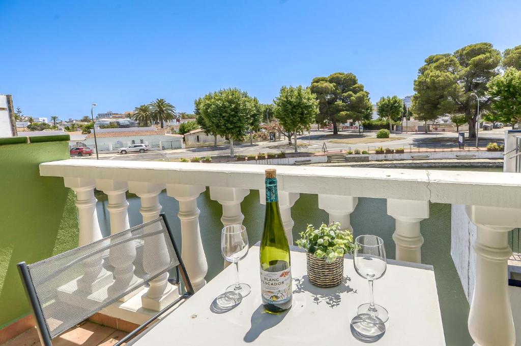 Port Petit 10 Empuriabrava Amarre 3x8 -Immo Barneda - 1