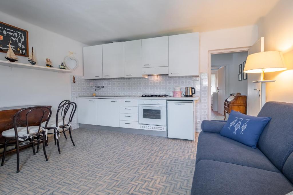 GuestHost - Lerici Lovely Apartment - Sea View - 5