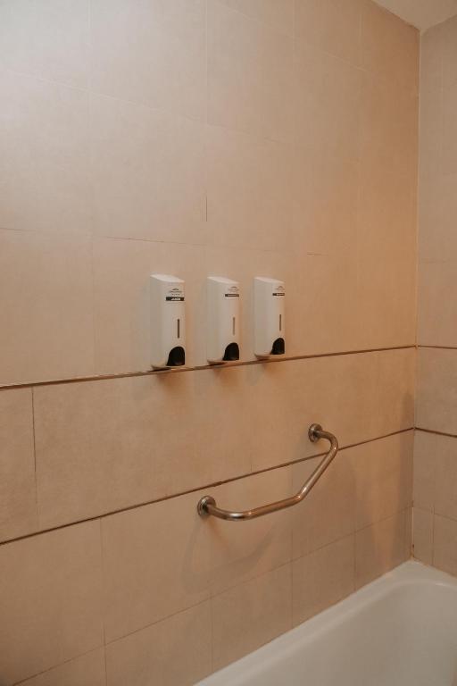 Howard Johnson Yerba Buena photo