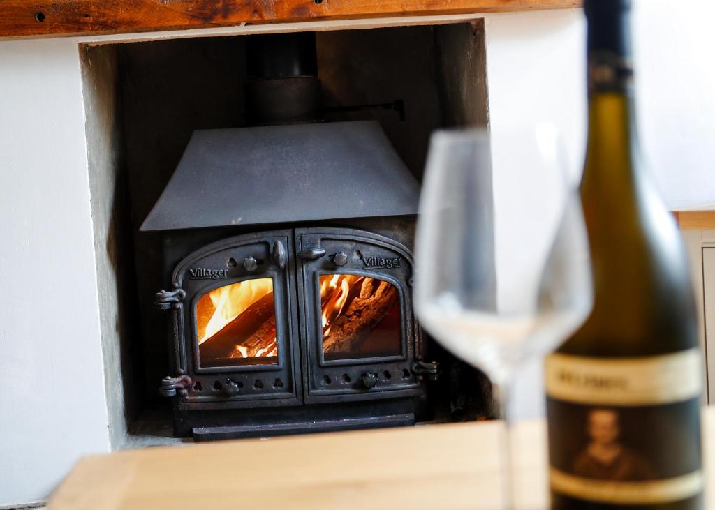 Romantic Cotswold Cottage, Mickleton photo 6