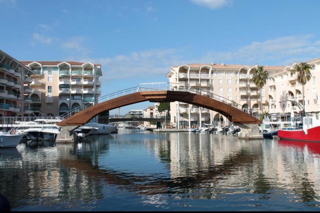 T2/T3 duplex à Port Frejus proche de la mer - 1