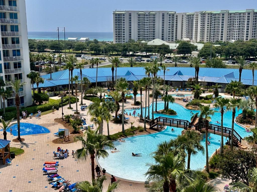 Palms of Destin, Gulf and pool views, Great amenities, Destin