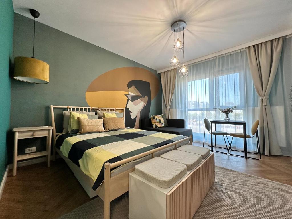 Studio 21, Bukurešť