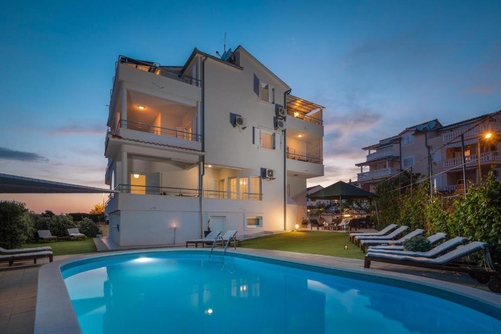 Seaview Apartments Tihi II 전경